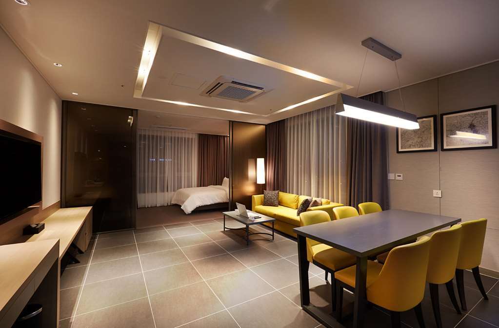 H Hotel Sejong City Cheongju Rom bilde